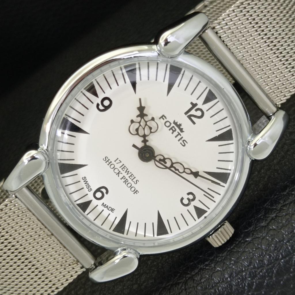 ВИНТАЖНЫЕ МУЖСКИЕ ЧАСЫ С РУЧНЫМ ЗАВОДОМ ШВЕЙЦАРСКИЕ, ВОССТАНОВЛЕННЫЕ, С БЕЛЫМ ЦИФЕРБЛАТОМ a700849-5 R205a-a700849
ВИНТАЖНЫЕ МУЖСКИЕ ЧАСЫ С РУЧНЫМ ЗАВОДОМ ШВЕЙЦАРСКИЕ, ВОССТАНОВЛЕННЫЕ, С БЕЛЫМ ЦИФЕРБЛАТОМ a700849-5 R205a-a700849