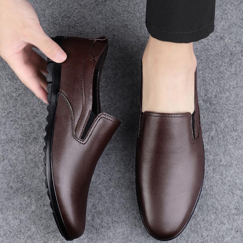 Трендовые мужские легкие лоферы из коровьей кожи - Мягкая поверхность и подошва Повседневные кожаные слипоны 39
Трендовые мужские легкие лоферы из коровьей кожи - Мягкая поверхность и подошва Повседневные кожаные слипоны 39