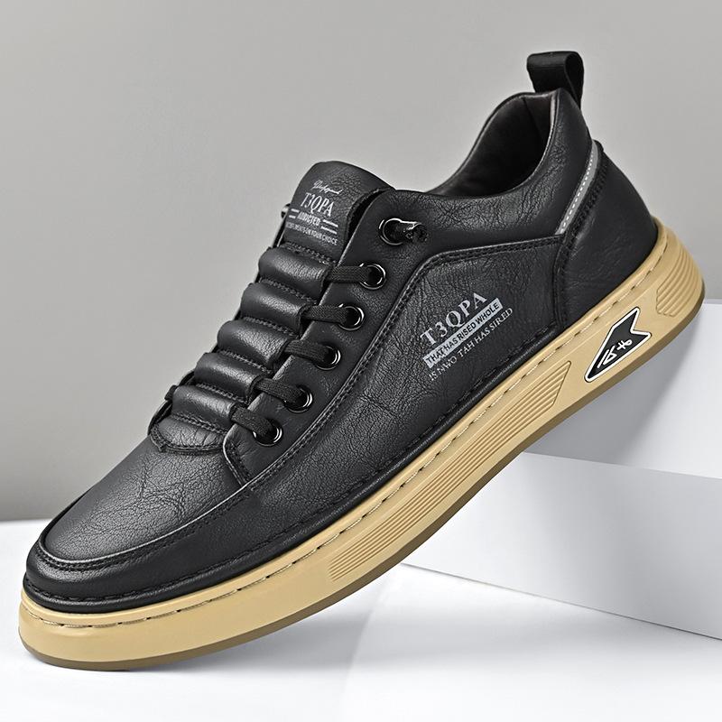 Summer leather men s shoes 2025 versatile breathable sports board shoes non-slip soft-soled white shoes 44
Summer leather men s shoes 2025 versatile breathable sports board shoes non-slip soft-soled white shoes 44