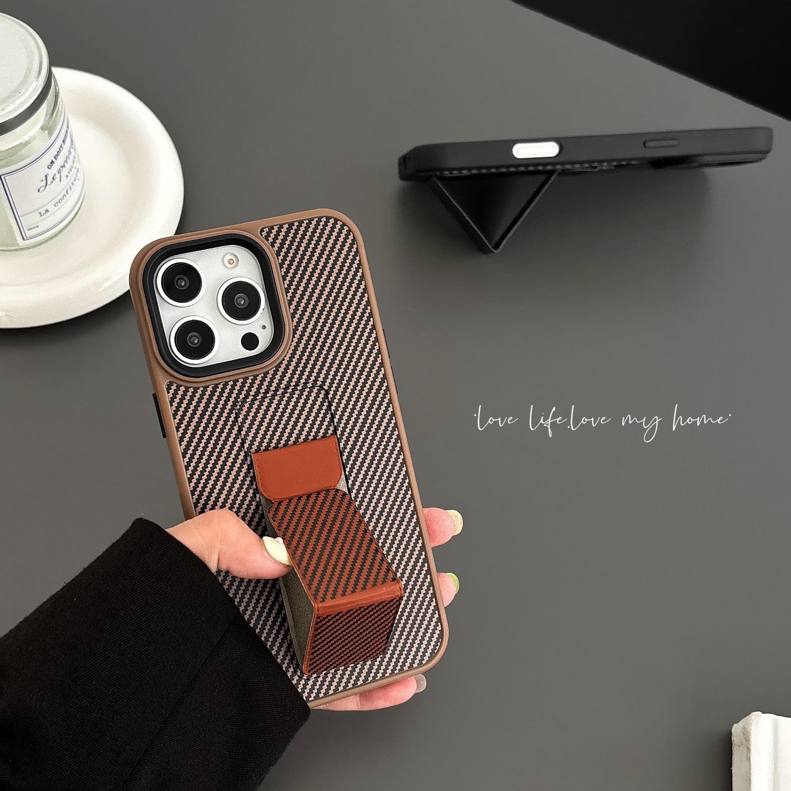Fiber Push-pull Stand Suitable for Apple 16Promax Phone Case 15 Industrial Style Folding Stand IP13 Full Cover Apple 16Plus
Fiber Push-pull Stand Suitable for Apple 16Promax Phone Case 15 Industrial Style Folding Stand IP13 Full Cover Apple 16Plus