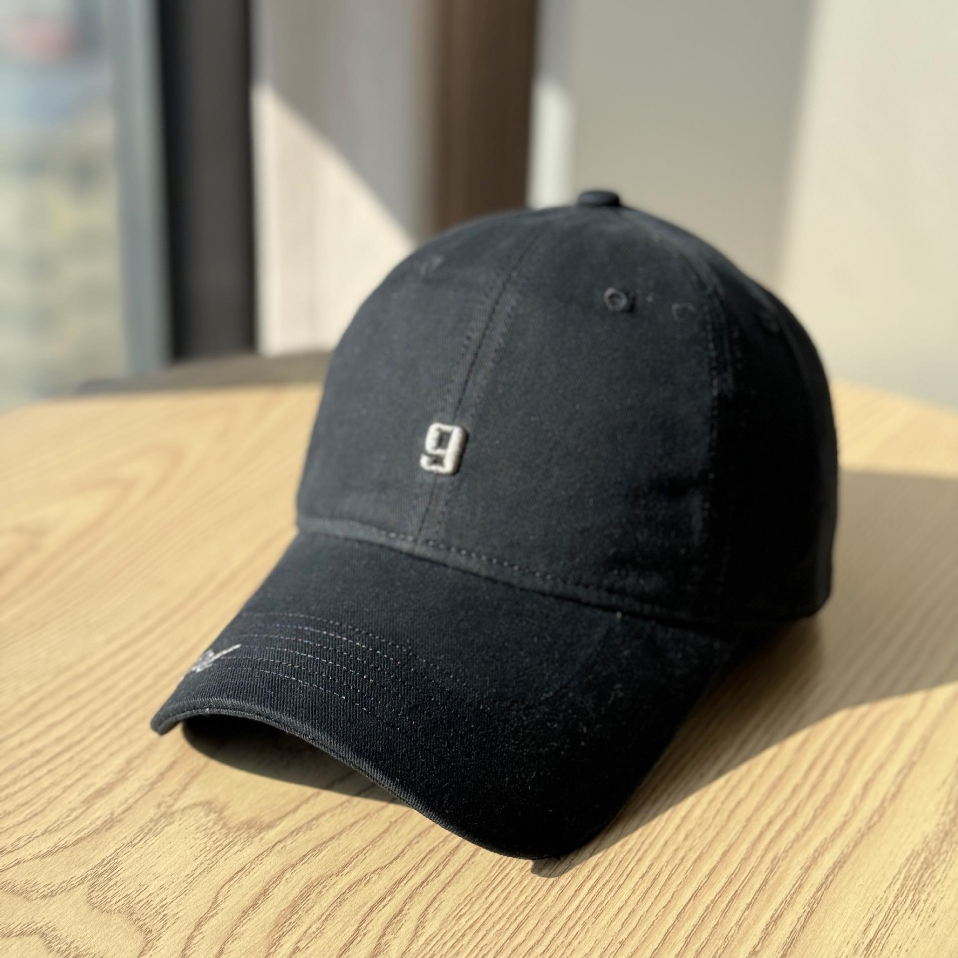 2026New digital embroidery four-season soft-top baseball cap for women, fashionable face-slimming hat, unisex simple duckbill cap Adult54-60Adjustable чёрный
2026New digital embroidery four-season soft-top baseball cap for women, fashionable face-slimming hat, unisex simple duckbill cap Adult54-60Adjustable чёрный