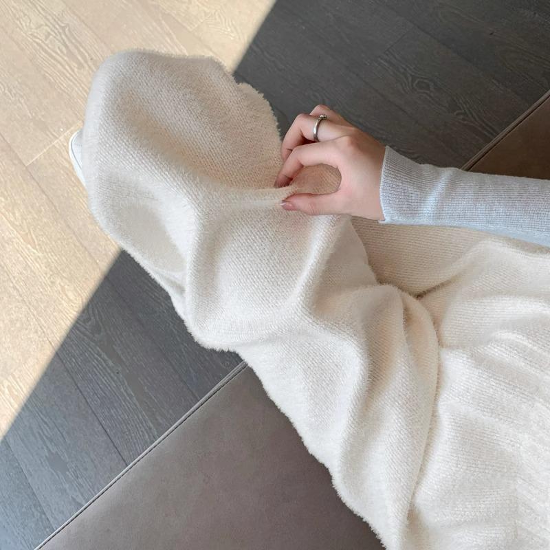 Petite Plush Women s 145cm Mink Knit Wide-Leg Pants - Super Soft, Drapey Casual Autumn/Winter Wear S (80-95 jin)
Petite Plush Women s 145cm Mink Knit Wide-Leg Pants - Super Soft, Drapey Casual Autumn/Winter Wear S (80-95 jin)