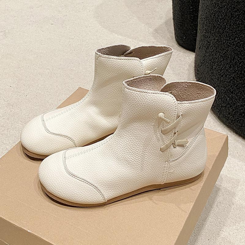 2024 new large size retro flat bottom round head thick heel outer wear versatile trend short boots children 36
2024 new large size retro flat bottom round head thick heel outer wear versatile trend short boots children 36