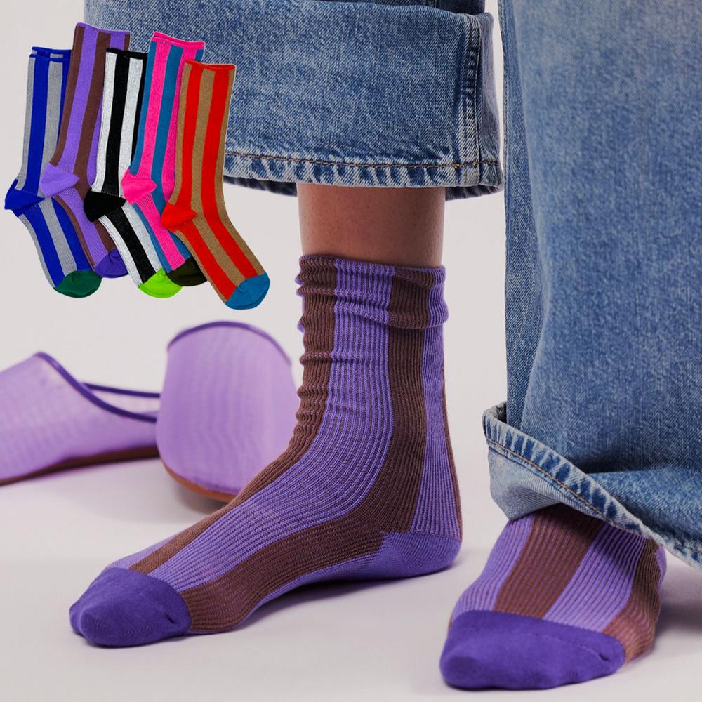 Unisex New Line Color Matching Stripes in Tube Socks Double Needle Double Way Design Cotton Socks Sports Breathablesocks One Size
Unisex New Line Color Matching Stripes in Tube Socks Double Needle Double Way Design Cotton Socks Sports Breathablesocks One Size