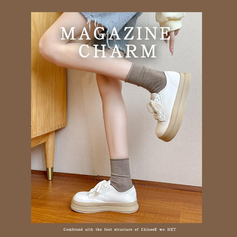 Leather platform white shoes women s autumn new round head flat bottom low top lace-up board shoes tide 40 білий
Leather platform white shoes women s autumn new round head flat bottom low top lace-up board shoes tide 40 білий