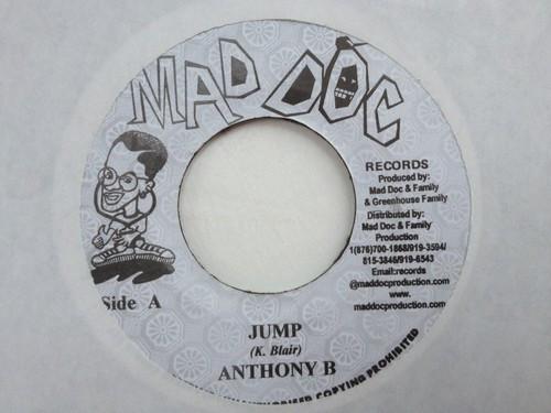7inch Record ANTHONY B / MADDOC FAMILY - Jump / Untitled NONE Mad Doc Records 1999 Jamaica Reggae, Ska & Dub Used
7inch Record ANTHONY B / MADDOC FAMILY - Jump / Untitled NONE Mad Doc Records 1999 Jamaica Reggae, Ska & Dub Used