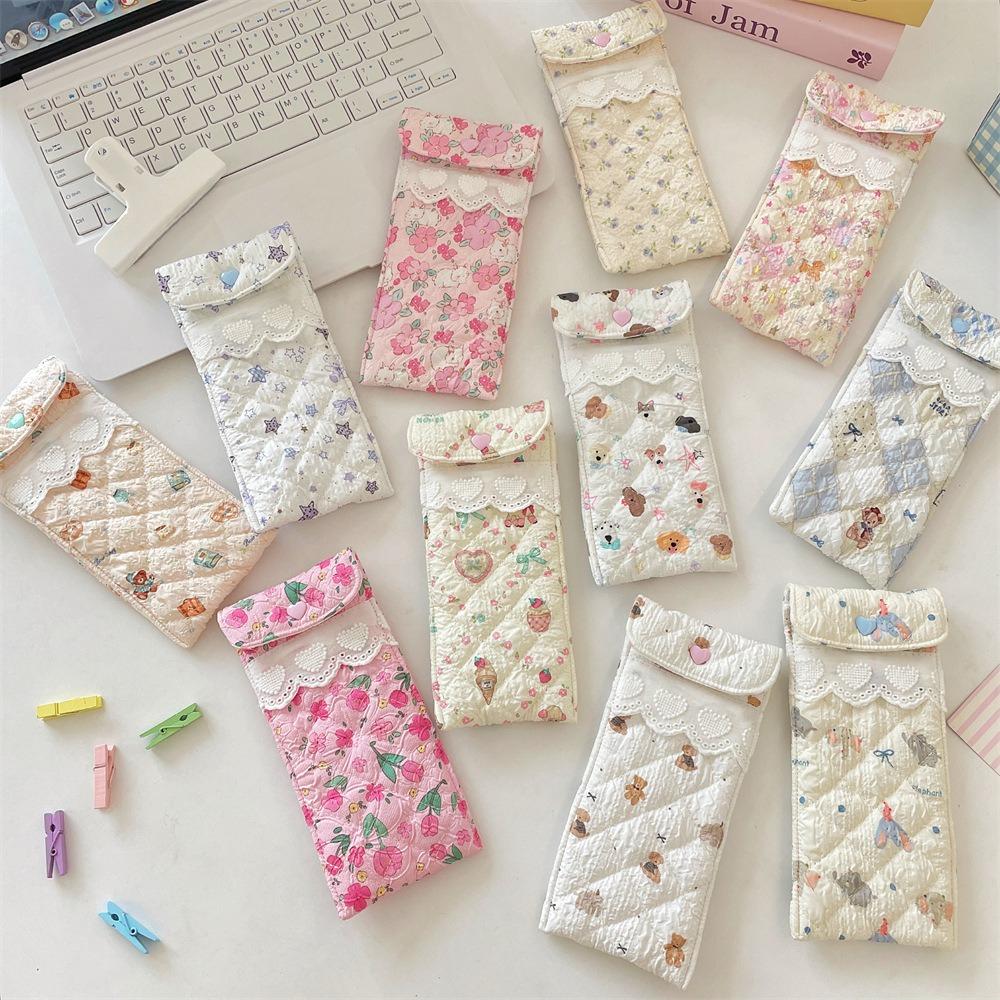 Reading Eyeglasses Pouch Eyewear Protector pouch Women Fashion Glasses Bag Protective Case Cover Sunglasses Case
Reading Eyeglasses Pouch Eyewear Protector pouch Women Fashion Glasses Bag Protective Case Cover Sunglasses Case