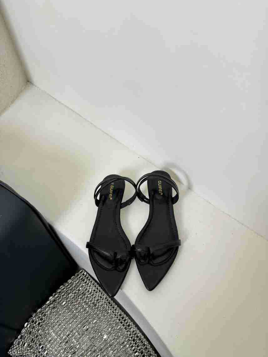 French Niche Pointed Sandals Women S Summer Two Wear Sloping Heel Toe Thin Belt Holiday Sandals 40 чорний
French Niche Pointed Sandals Women S Summer Two Wear Sloping Heel Toe Thin Belt Holiday Sandals 40 чорний