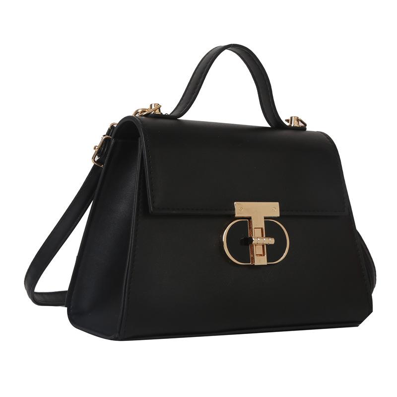 Bag women s 2024 new fashionable retro portable small square bag solid color button texture messenger women s bag чорний
Bag women s 2024 new fashionable retro portable small square bag solid color button texture messenger women s bag чорний