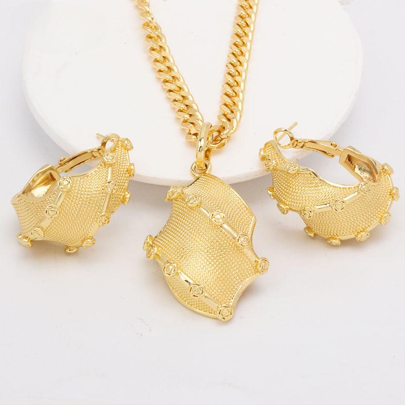 Дубай 18 К Позолоченные Женские Ювелирные Наборы Серьги-Обручи Ожерелье Свадебные Украшения Свадьба Бесплатная Доставка