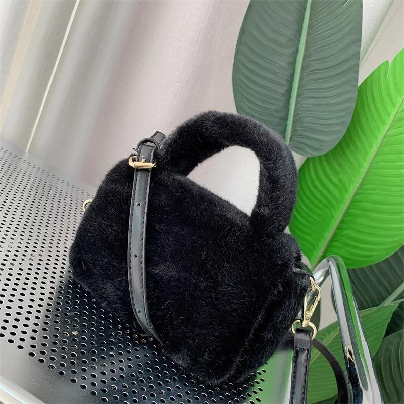 Winter Fashi Plush Women s Small Square Shoulder Bag Elegant Faux Fur Ladies Tote Crossbody Bags Furry Female Purse Handbags чёрный
Winter Fashi Plush Women s Small Square Shoulder Bag Elegant Faux Fur Ladies Tote Crossbody Bags Furry Female Purse Handbags чёрный
