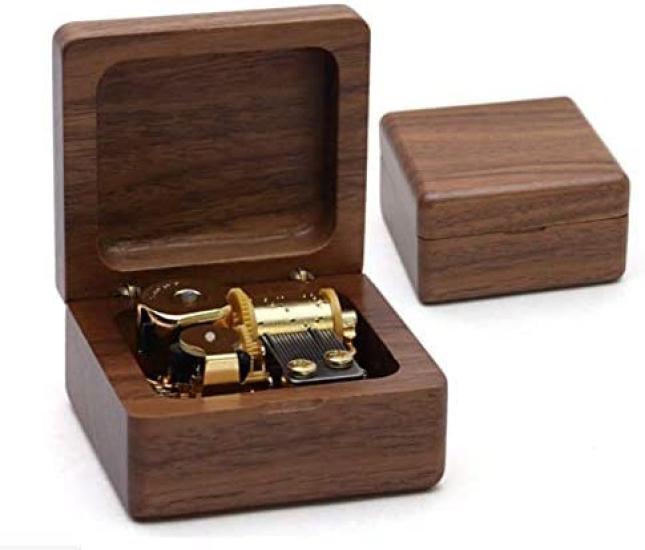 Mini Wooden Music Box, 18 Note Wind Up Music Box with Gold-Plated Movement (Walnut, Howl s Moving Castle)
Mini Wooden Music Box, 18 Note Wind Up Music Box with Gold-Plated Movement (Walnut, Howl s Moving Castle)
