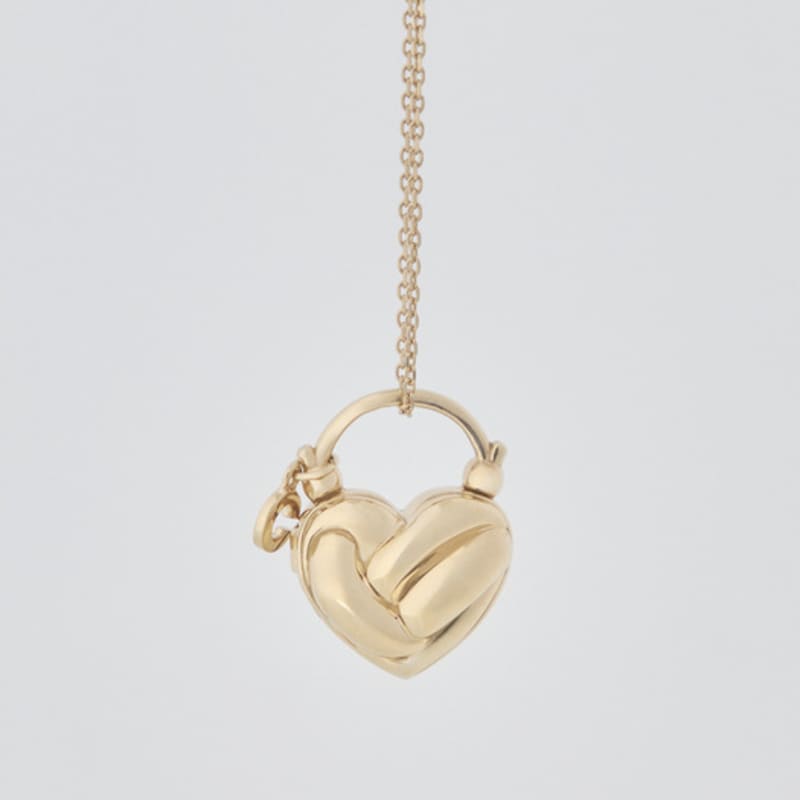 COLLECT SYNERGY heart knit locket pendant gold necklace No additions
COLLECT SYNERGY heart knit locket pendant gold necklace No additions