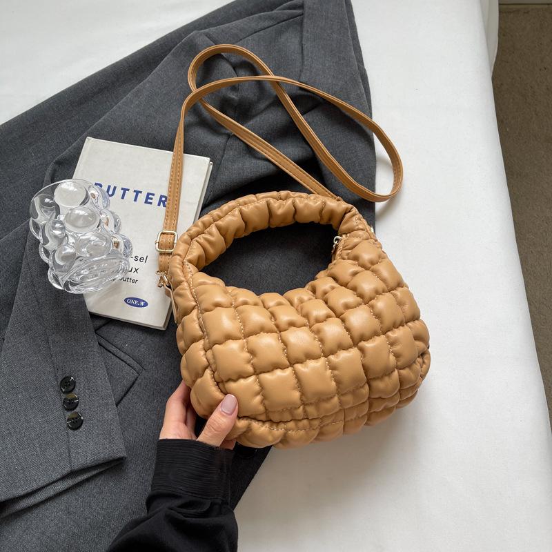 2024 new summer simple fashion shoulder bag simple fashion messenger bag fashionable simple large capacity small square bag хакі
2024 new summer simple fashion shoulder bag simple fashion messenger bag fashionable simple large capacity small square bag хакі