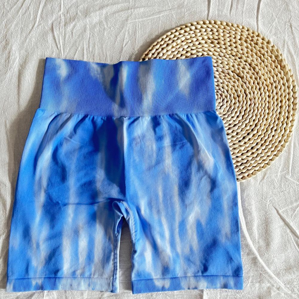 Aurora Tie-Dye High-Waist Yoga Shorts with Tummy Control & Butt Lift Large світло-синій колір
Aurora Tie-Dye High-Waist Yoga Shorts with Tummy Control & Butt Lift Large світло-синій колір
