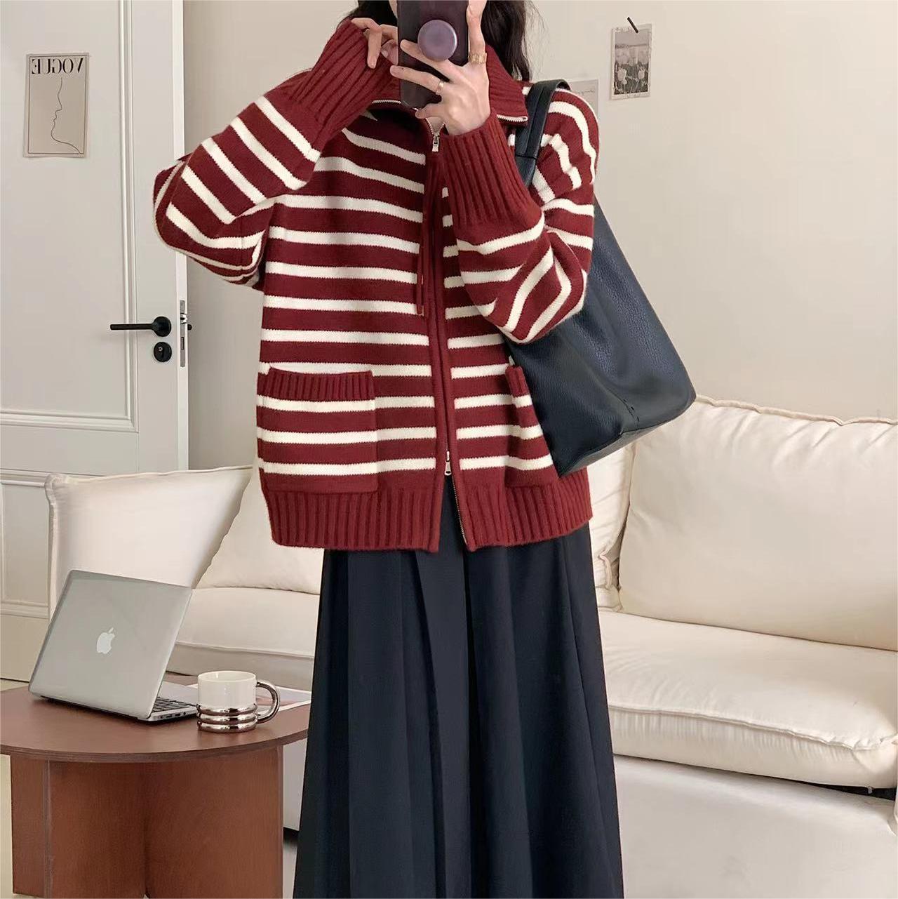 Новые кардиганы Черно-белые полосы Женский свитер Кардиганы Женская одеждаПовседневный длинный вязаный кардиган Женский свитер-пальто Кардиганы one size
Новые кардиганы Черно-белые полосы Женский свитер Кардиганы Женская одеждаПовседневный длинный вязаный кардиган Женский свитер-пальто Кардиганы one size