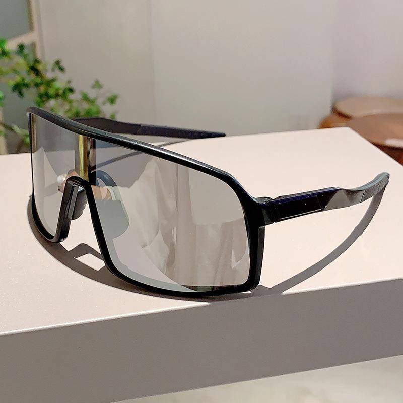 Sport Cycling Goggle Oversized Sunglasses For Women For For Men Premium Designer Retro Style Punk Ski Windproof Outdoor Sunlight Eyeglasses As the picture
Sport Cycling Goggle Oversized Sunglasses For Women For For Men Premium Designer Retro Style Punk Ski Windproof Outdoor Sunlight Eyeglasses As the picture