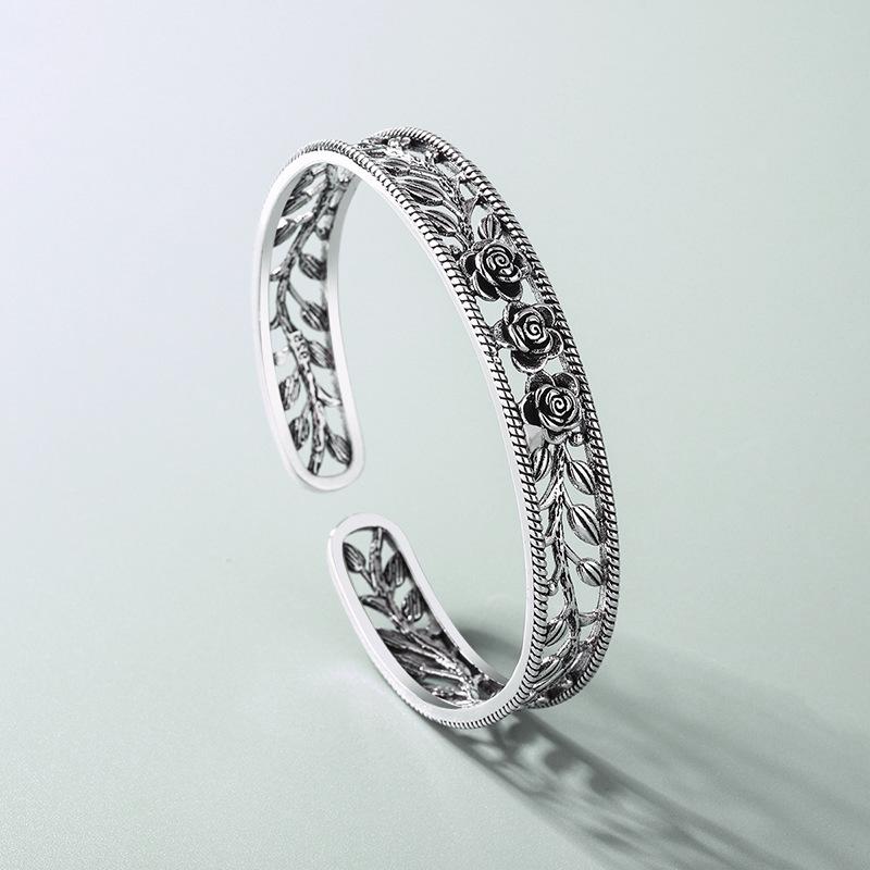 Hollow Rose Bracelet Ethnic Elegant Lady Bangle Woodland Floral Charm Jewelry
Hollow Rose Bracelet Ethnic Elegant Lady Bangle Woodland Floral Charm Jewelry