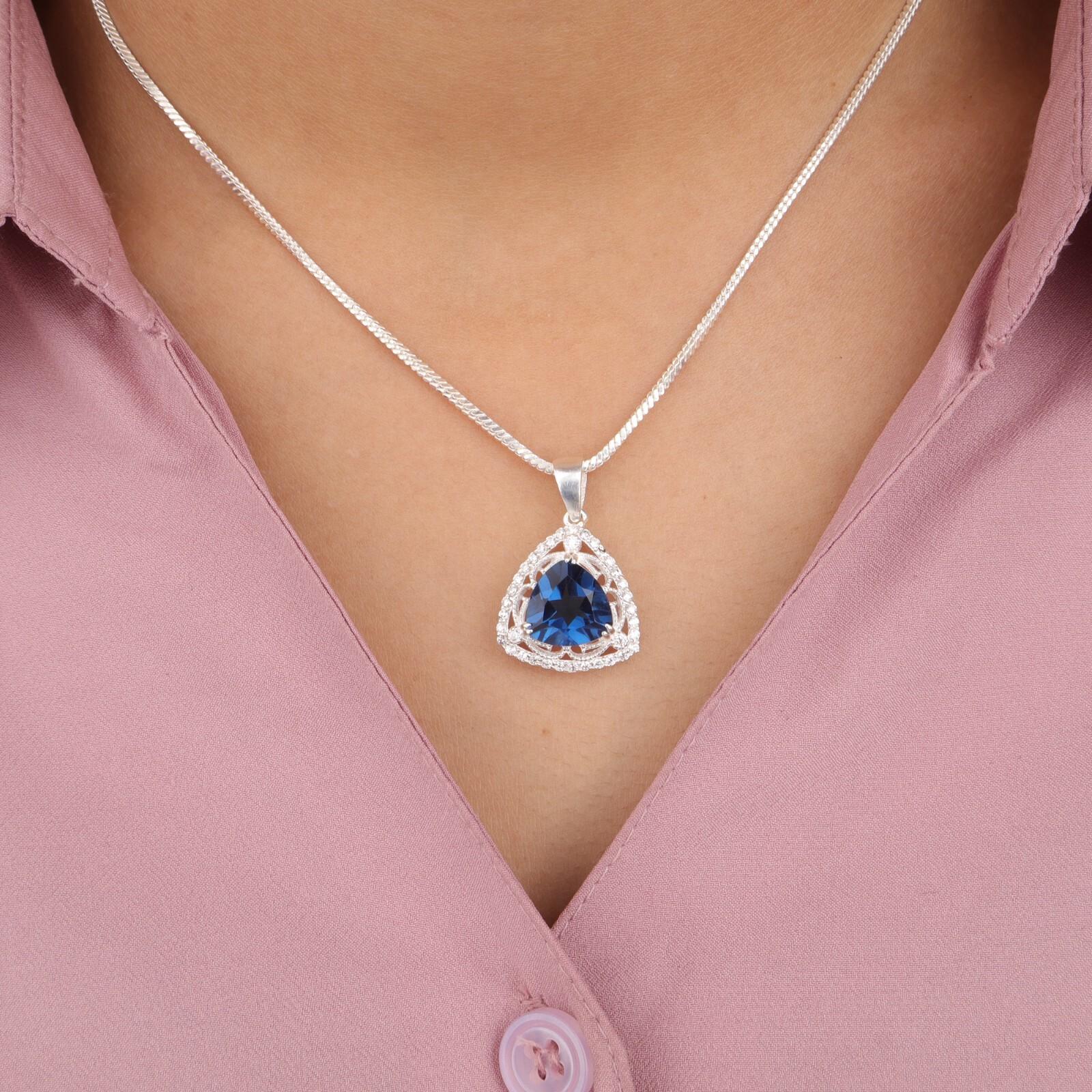 Natural London Blue Topaz Gemstone 925 Solid Silver Jewelry Zircon Pendant 0.99 CZP-8-10
Natural London Blue Topaz Gemstone 925 Solid Silver Jewelry Zircon Pendant 0.99 CZP-8-10