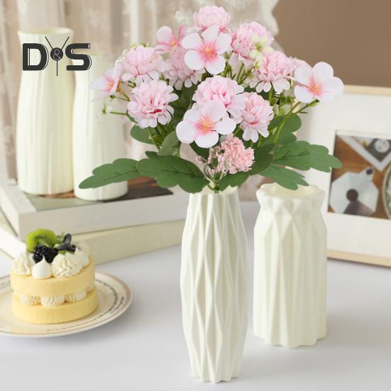 6Pcs Artificial Flower with Green Leaves Realistic Fake Plastic Flower Home Office Wedding Party Indoor Outdoor Faux Flower Plants Decoration
6Pcs Artificial Flower with Green Leaves Realistic Fake Plastic Flower Home Office Wedding Party Indoor Outdoor Faux Flower Plants Decoration