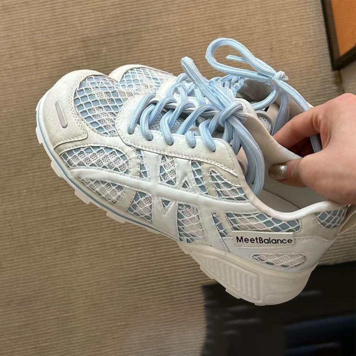 Fishing net platform bowling dad shoes women s 2025 summer new mesh breathable height increase leisure sports white shoes 40 синій
Fishing net platform bowling dad shoes women s 2025 summer new mesh breathable height increase leisure sports white shoes 40 синій