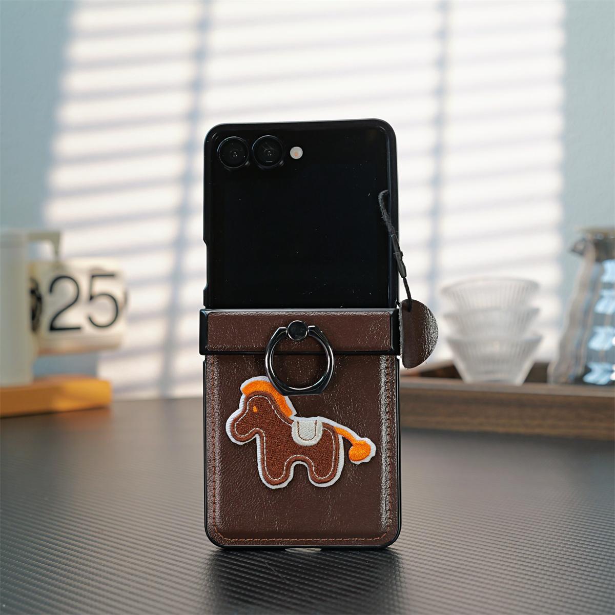 Leather Cartoon Pony Phone Case for Samsung Galaxy Z Flip 7 6 5 4 3 Z Flip7 FE ZFlip 5 Zflip6 Ring Hinge Protection Back Cover Galaxy Z Flip5 коричневий
Leather Cartoon Pony Phone Case for Samsung Galaxy Z Flip 7 6 5 4 3 Z Flip7 FE ZFlip 5 Zflip6 Ring Hinge Protection Back Cover Galaxy Z Flip5 коричневий