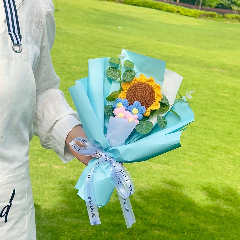 Handmade Crochet Flower Bouquet Yarn Sunflower with Greenery Decorative Knitted Floral Arrangement for Special Occasions Gift One Size синий
Handmade Crochet Flower Bouquet Yarn Sunflower with Greenery Decorative Knitted Floral Arrangement for Special Occasions Gift One Size синий
