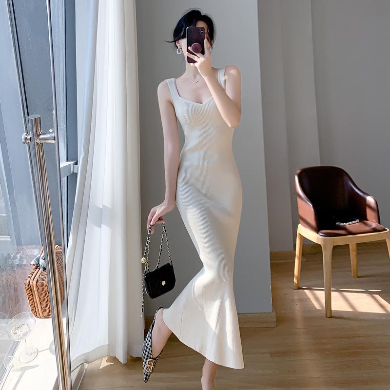 Women s V-Neck French Sling Dress - Summer 2025 Knit Mid-Length, Sleeveless, Hip-Hugging Design L for 115-130 lbs абрикосовый
Women s V-Neck French Sling Dress - Summer 2025 Knit Mid-Length, Sleeveless, Hip-Hugging Design L for 115-130 lbs абрикосовый