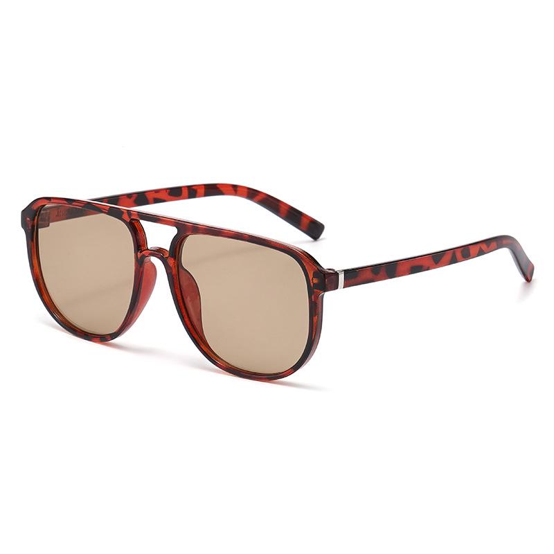 Trendy Double Bridge Round Frame Sunglasses for Outdoor and Street Riding
Trendy Double Bridge Round Frame Sunglasses for Outdoor and Street Riding