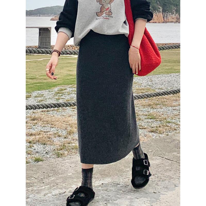 Женская юбка-миди бодикон из мериносовой шерсти с высокой посадкой 2025 Small
Женская юбка-миди бодикон из мериносовой шерсти с высокой посадкой 2025 Small