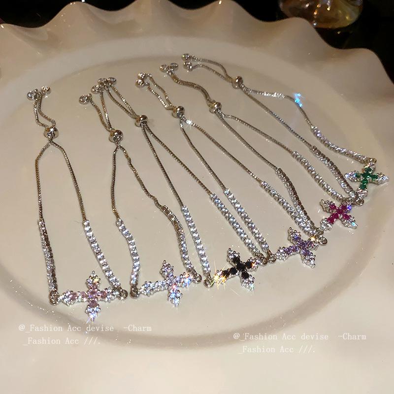 Elegant Zircon Cross Bracelet: Stylish, Versatile, and Exquisite Hand Jewelry for Everyday Wear
Elegant Zircon Cross Bracelet: Stylish, Versatile, and Exquisite Hand Jewelry for Everyday Wear