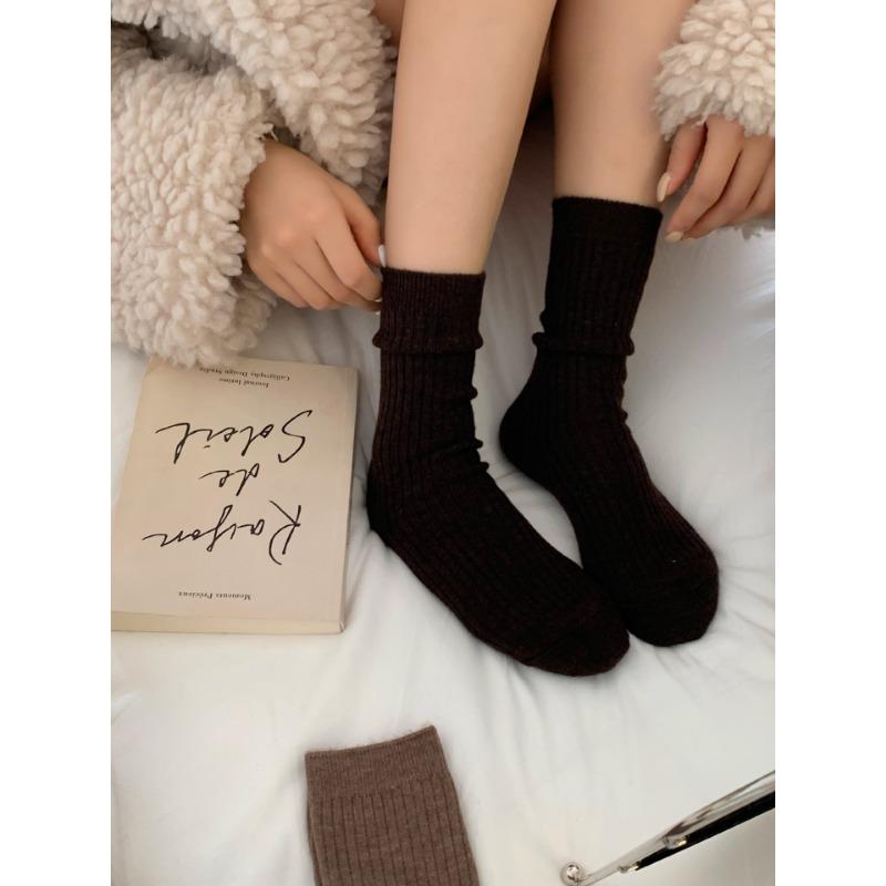 Wool Autumn and Winter Socks, Women s Mid-calf Socks, Anti-odor Pile Socks, Warm and Thick Long Socks 1 pair чорний
Wool Autumn and Winter Socks, Women s Mid-calf Socks, Anti-odor Pile Socks, Warm and Thick Long Socks 1 pair чорний