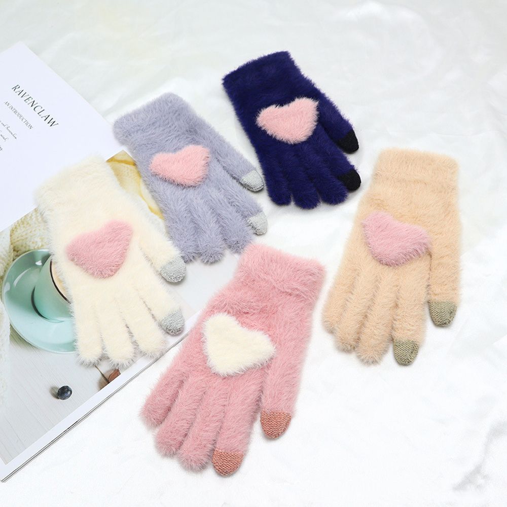 Outdoor Heart Pattern Keep Warm Solid Color Full Finger Gloves Thick Mittens Plush Female Gloves grey
Outdoor Heart Pattern Keep Warm Solid Color Full Finger Gloves Thick Mittens Plush Female Gloves grey