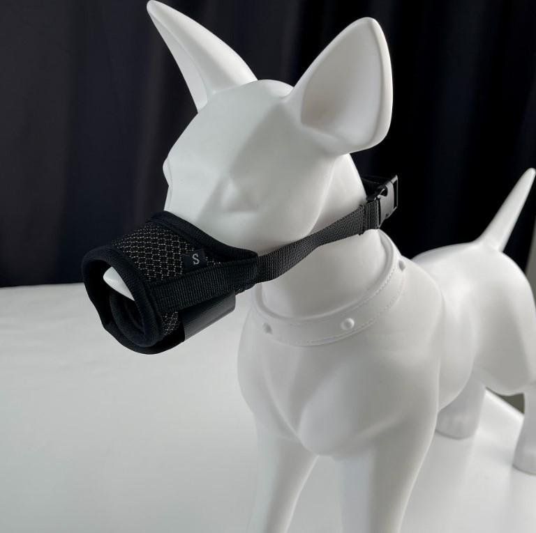 Breathable Dog Muzzle: Anti-Bite, Anti-Bark, Prevents Random Eating for Small to Large Dogs XS чёрный
Breathable Dog Muzzle: Anti-Bite, Anti-Bark, Prevents Random Eating for Small to Large Dogs XS чёрный