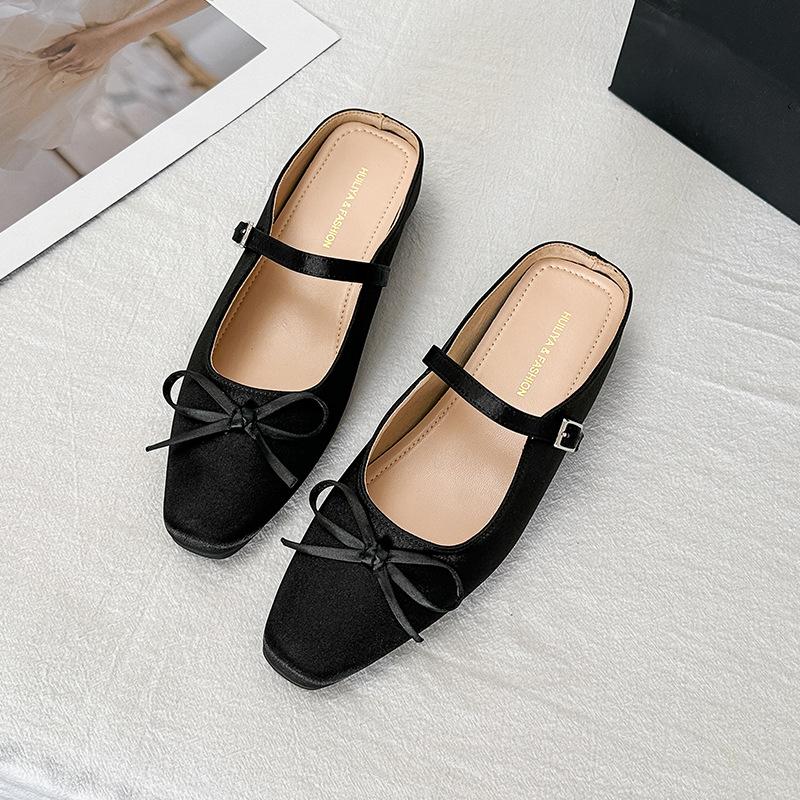 W173-10 low-heeled French retro bow square head light mouth single shoes women s shoes 2025 new soft-soled shoes 40
W173-10 low-heeled French retro bow square head light mouth single shoes women s shoes 2025 new soft-soled shoes 40