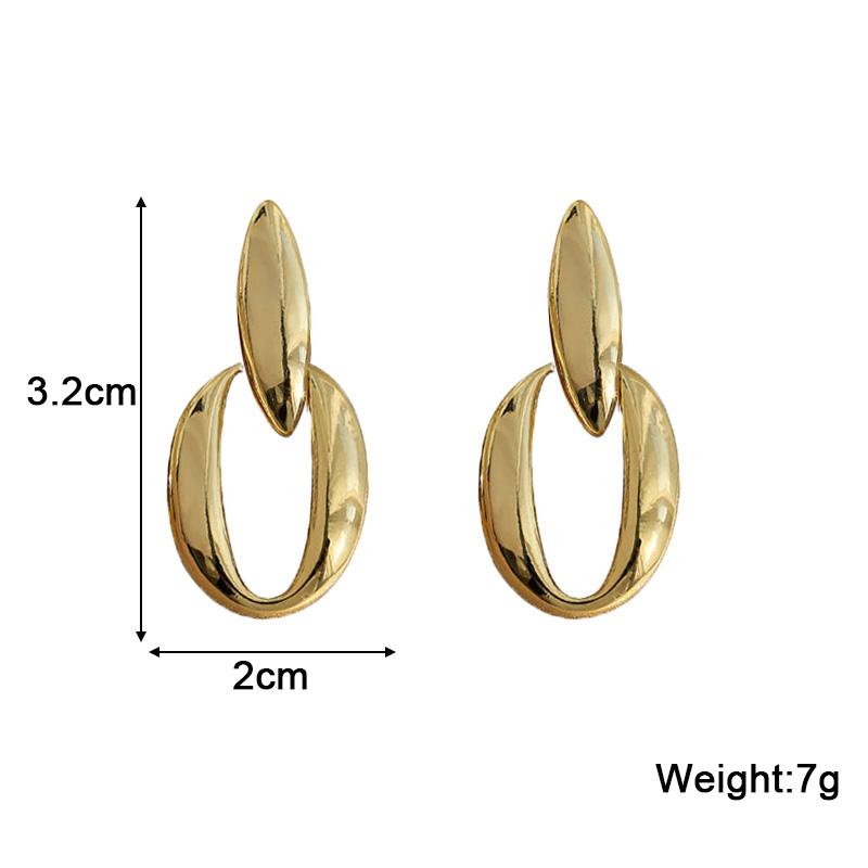 New Fashion Oval Hanging Earrings for Women Gold Color Metal Hollow Water Drop Statement Ladies Dangle Earrings New In brincos
New Fashion Oval Hanging Earrings for Women Gold Color Metal Hollow Water Drop Statement Ladies Dangle Earrings New In brincos