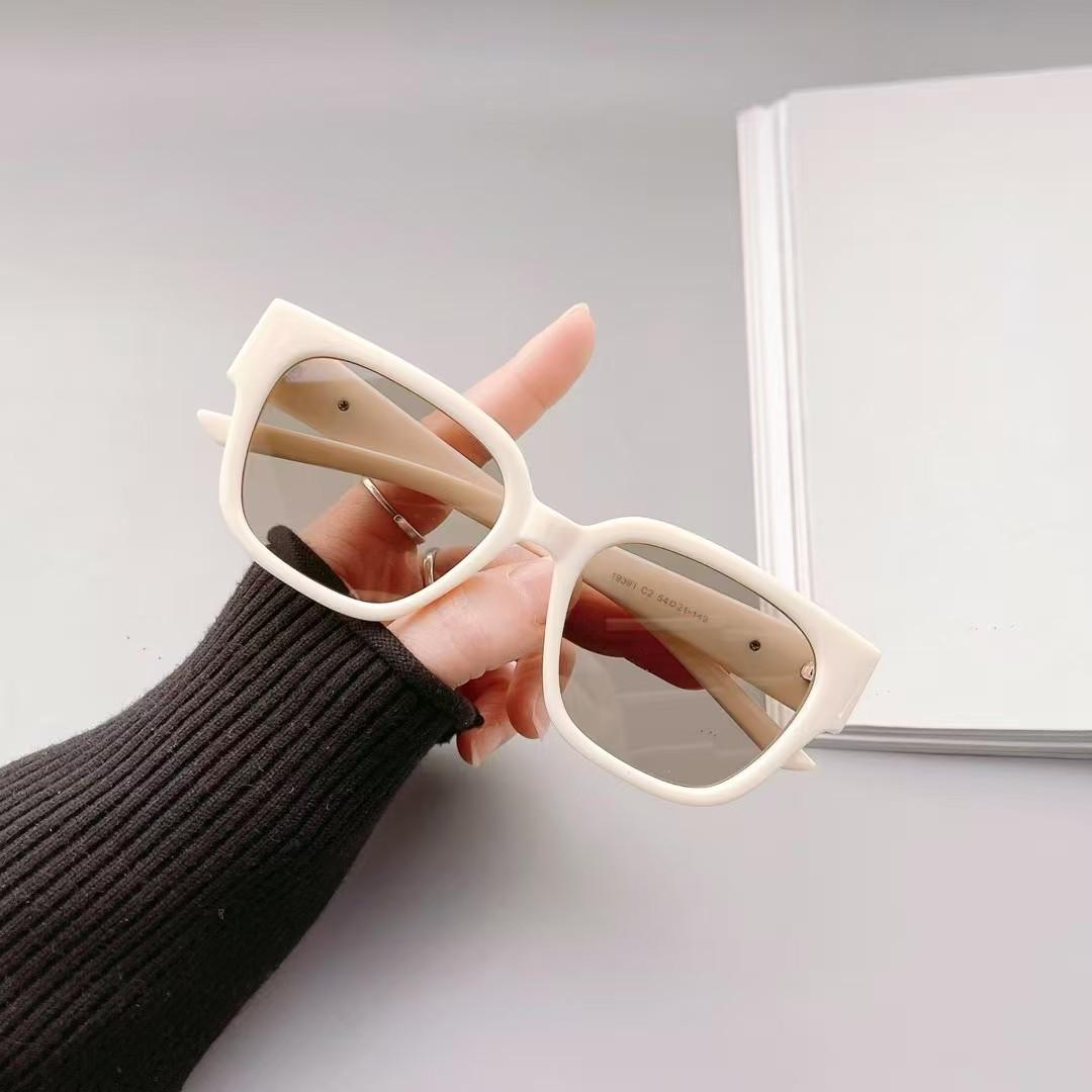 Korean Style Women S Sunglasses Square Shape Anti-Reflective Sunglass Women Driving Fishing Men Sun Glass
Korean Style Women S Sunglasses Square Shape Anti-Reflective Sunglass Women Driving Fishing Men Sun Glass