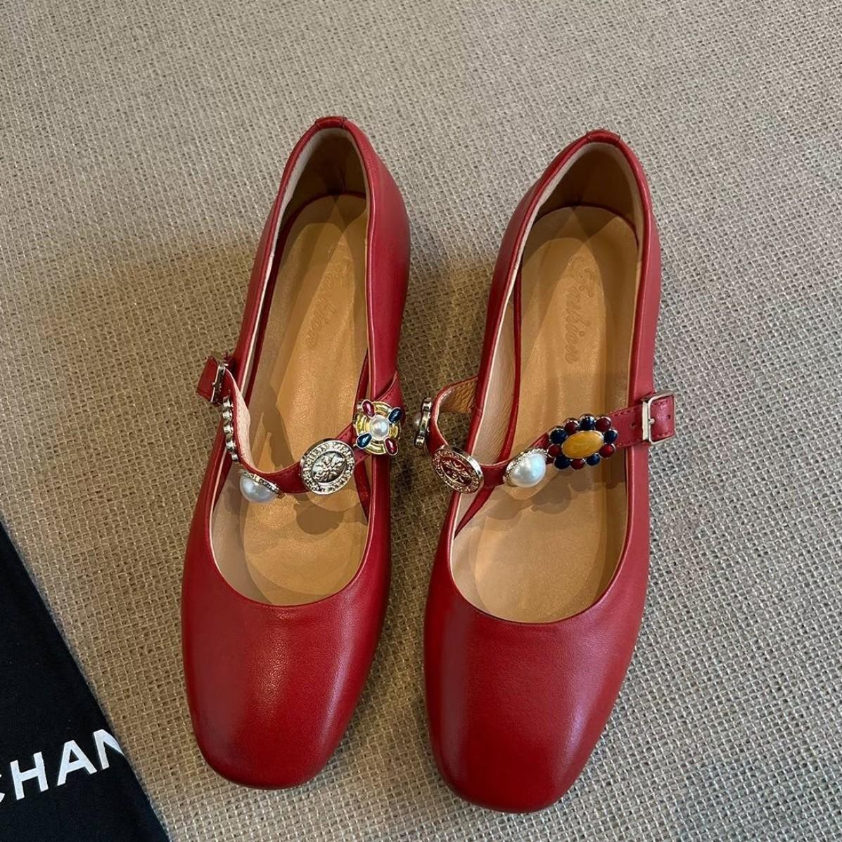 Sheepskin version~ Design single shoes women s shoes new high-end square head black Mary Jane shoes women s 35
Sheepskin version~ Design single shoes women s shoes new high-end square head black Mary Jane shoes women s 35