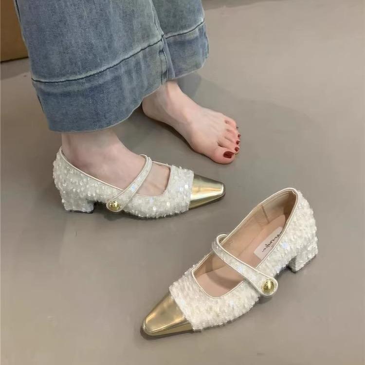 French medium and high heel pink bag head sandals fairy shoes 2024 spring and summer small fragrant temperament with skirt single shoes 35 чёрный
French medium and high heel pink bag head sandals fairy shoes 2024 spring and summer small fragrant temperament with skirt single shoes 35 чёрный