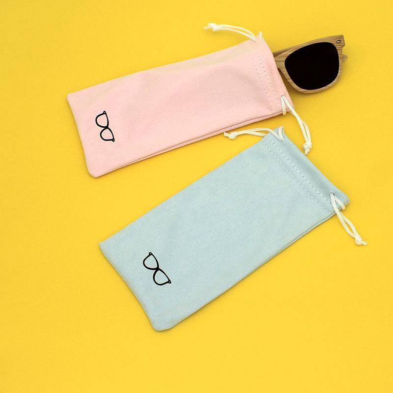 Suede Eyeglass Pouch & Cleaning Cloth for Myopia, Sunglasses, and Reading Glasses 18*9 cm
Suede Eyeglass Pouch & Cleaning Cloth for Myopia, Sunglasses, and Reading Glasses 18*9 cm