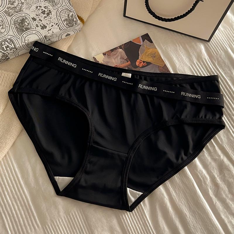 Сексуальные трусы, женские трусики, однотонное нижнее белье, дышащие бесшовные трусы с подтяжкой бедер M чёрный
Сексуальные трусы, женские трусики, однотонное нижнее белье, дышащие бесшовные трусы с подтяжкой бедер M чёрный