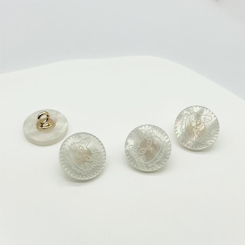 10pcs Lovely Kitten Buttons 11.5/15mm Round White Shell Shank Buttons Woman s Clothing Buttons 11.5mm белый
10pcs Lovely Kitten Buttons 11.5/15mm Round White Shell Shank Buttons Woman s Clothing Buttons 11.5mm белый