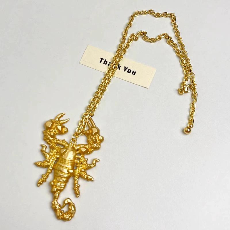 Stylish Retro Gold Scorpion Pendant Necklace for Men And Women Light Luxury High Sense Choker Party Trend Jewelry Accessories Other
Stylish Retro Gold Scorpion Pendant Necklace for Men And Women Light Luxury High Sense Choker Party Trend Jewelry Accessories Other