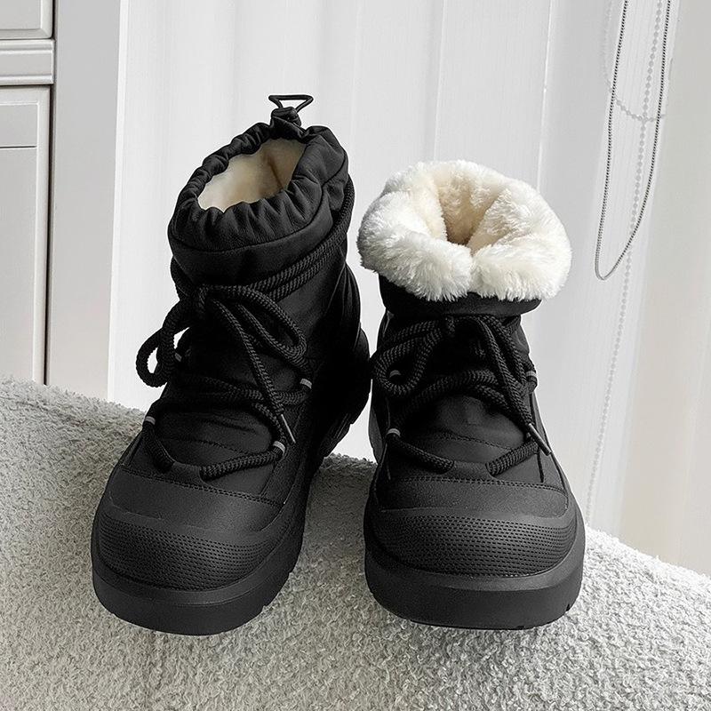Winter velvet thickened snow boots men s and women s versatile warm cotton shoes thick-soled black functional wind waterproof Martin boots 44 чорний
Winter velvet thickened snow boots men s and women s versatile warm cotton shoes thick-soled black functional wind waterproof Martin boots 44 чорний