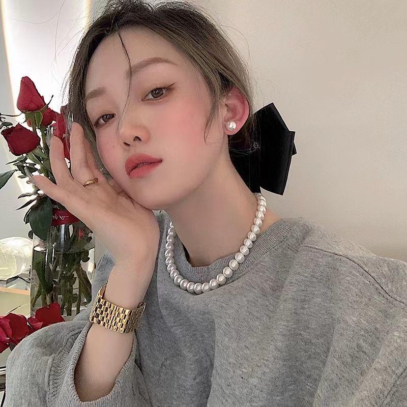 New temperament retro pearl necklace European and American ins bloggers have the same fashionable versatile collarbone chain women s tide Glass pearl
New temperament retro pearl necklace European and American ins bloggers have the same fashionable versatile collarbone chain women s tide Glass pearl