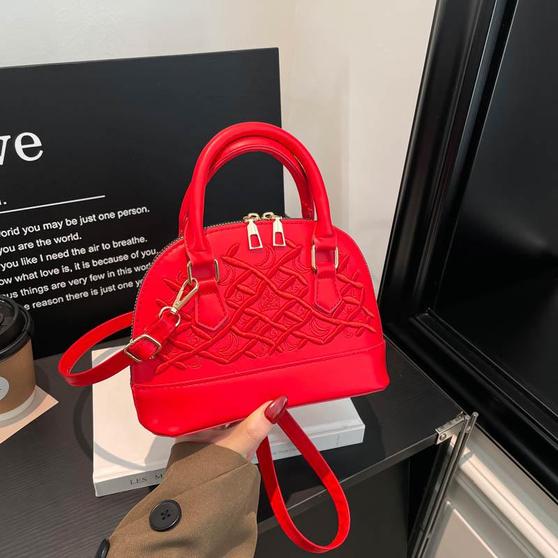 2026 New Style Niche High-end Feel Shell Bag Versatile Single-shoulder Crossbody Small Bag PU Leather Handbag Lady Commuter Bag
2026 New Style Niche High-end Feel Shell Bag Versatile Single-shoulder Crossbody Small Bag PU Leather Handbag Lady Commuter Bag