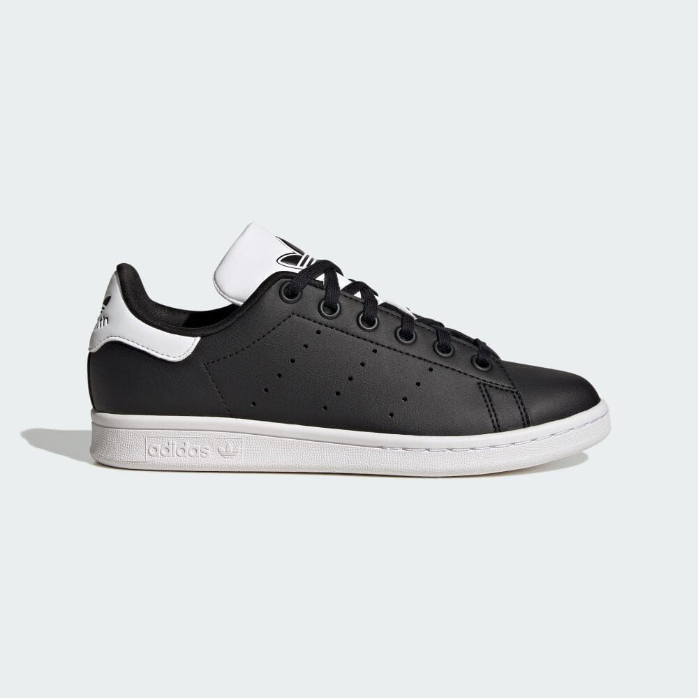 Adidas STAN SMITH Core Black Sneakers ORIGINALS Ladies IG7689 Core Black/Core Black/Footwear White
Adidas STAN SMITH Core Black Sneakers ORIGINALS Ladies IG7689 Core Black/Core Black/Footwear White