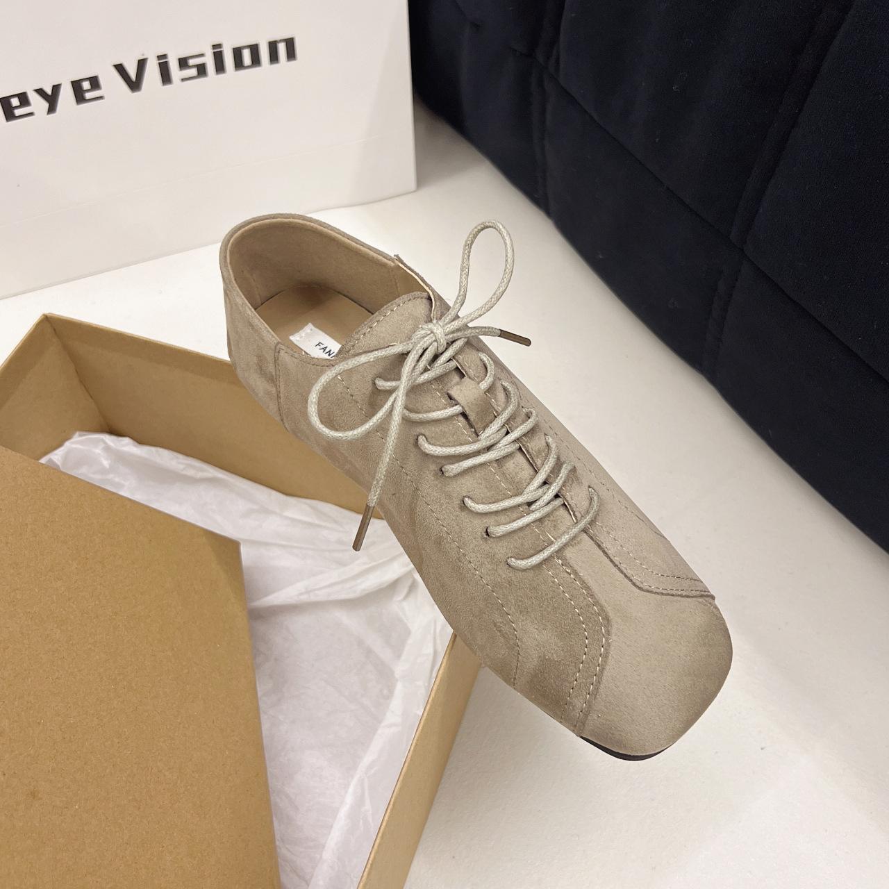 2025 новый нишевый дизайн ручной работы туфли в стиле вестерн ретро квадратные туфли на плоской подошве со шнуровкой коричневые женские туфли Майяра 35 серый
2025 новый нишевый дизайн ручной работы туфли в стиле вестерн ретро квадратные туфли на плоской подошве со шнуровкой коричневые женские туфли Майяра 35 серый