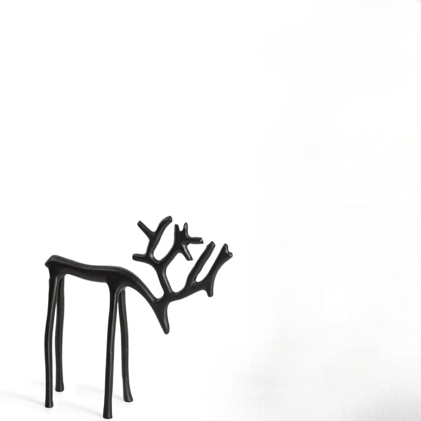 Christmas Reindeer Statues Decorations Fashion Modern Alloy Xmas Figurines Elegant Holiday Decor Table Xmas Ornaments
Christmas Reindeer Statues Decorations Fashion Modern Alloy Xmas Figurines Elegant Holiday Decor Table Xmas Ornaments