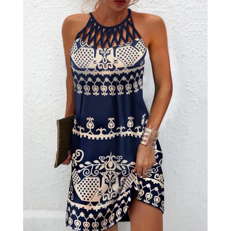 Printed Halter Neck Dress with Keyhole Front and Asymmetric Hem S темно-синий
Printed Halter Neck Dress with Keyhole Front and Asymmetric Hem S темно-синий